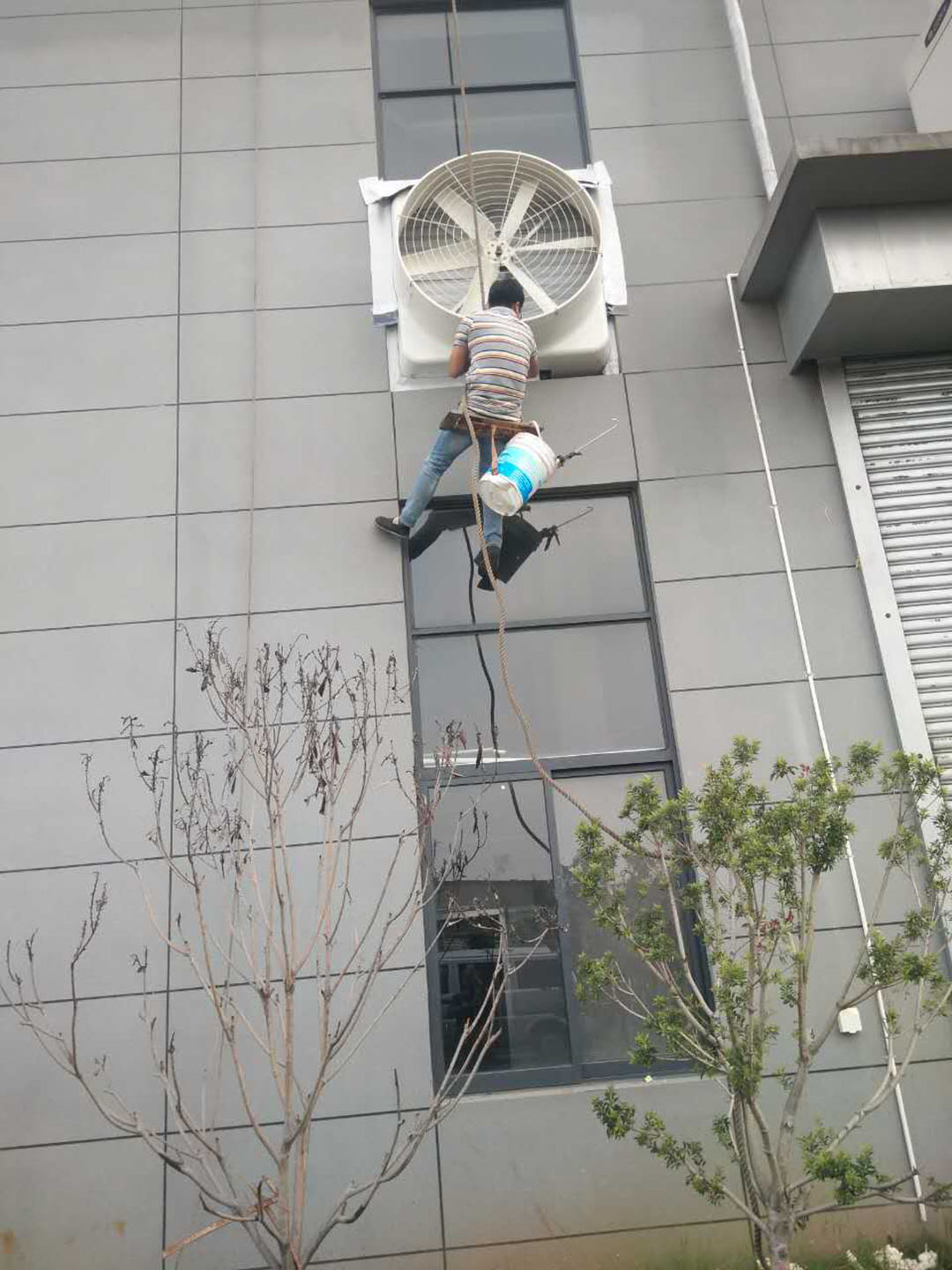 外墻防水補漏要怎么做？[南京藍盾]