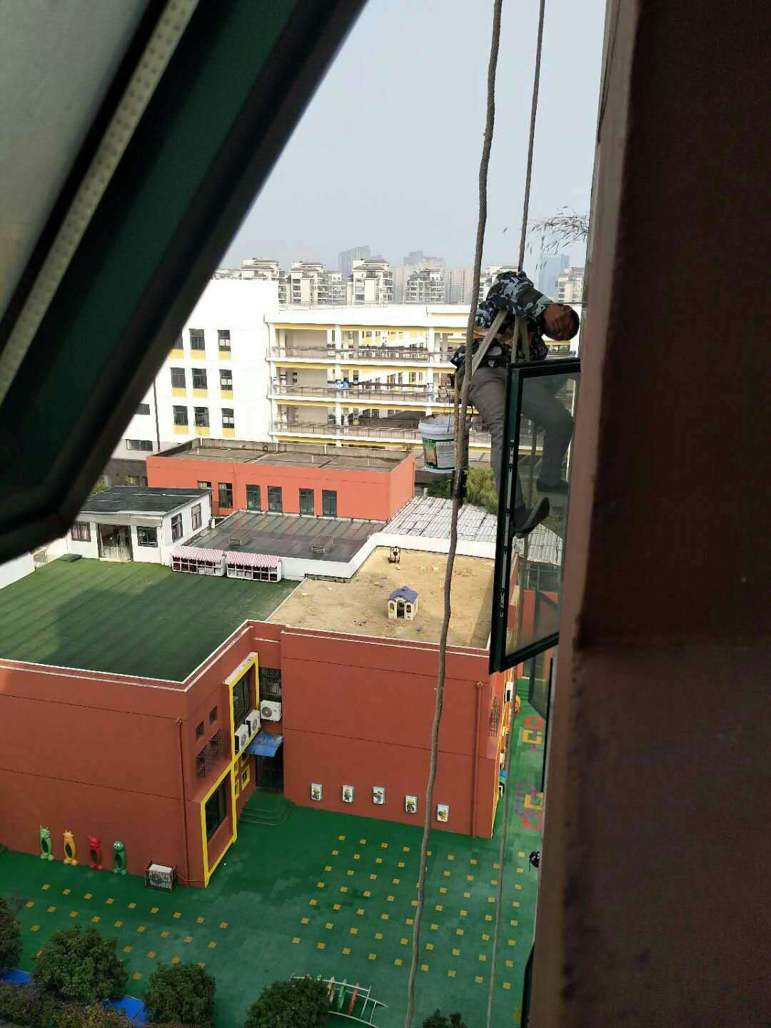 外墻防水的施工，新建樓盤也有需要 [南京藍盾]